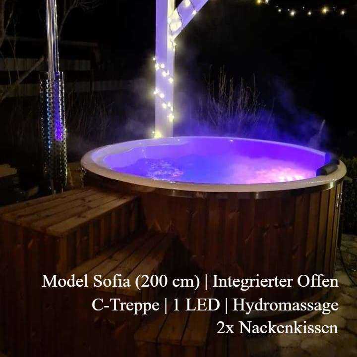 Loocone-Hot-Tub-Model-Sofia-Foto-Nachts-Beleuchtung-Sprudel