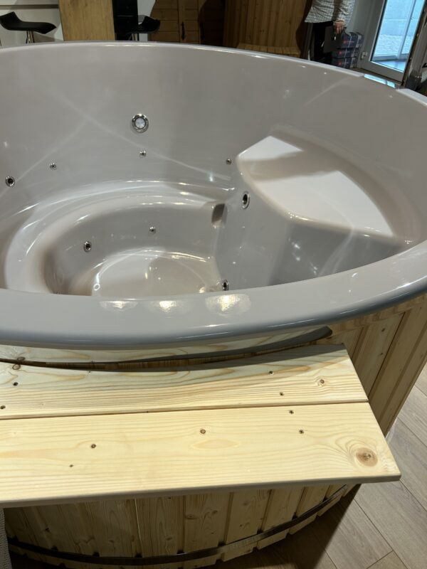 ANGEBOT Hot Tub Viktoria – Bild 4