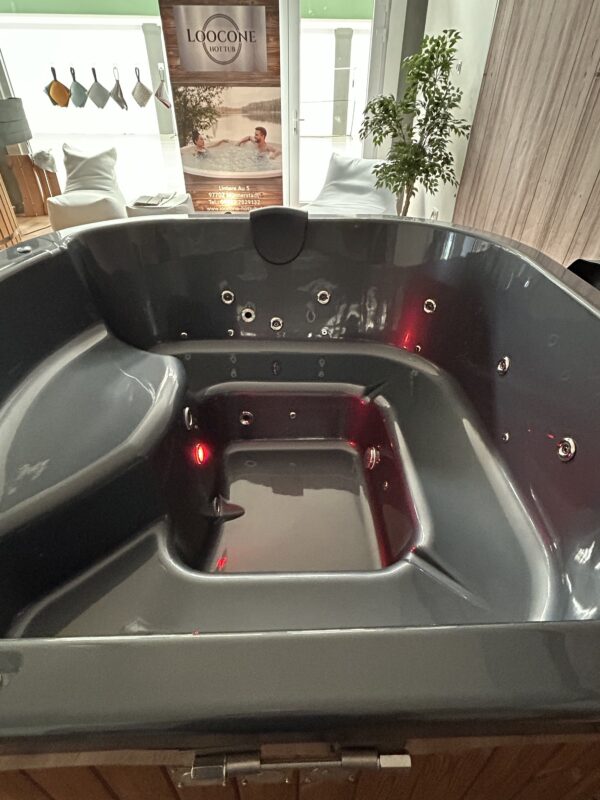 Hot Tub Acryl QUADRO bis 6 Personen Konfigurieren – Bild 7