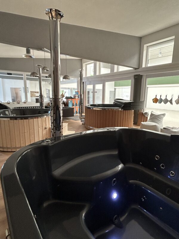 Hot Tub Acryl QUADRO bis 6 Personen Konfigurieren – Bild 3